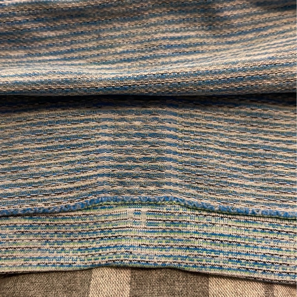 Lululemon Swiftly Tech Crew In Size 4 - image 3